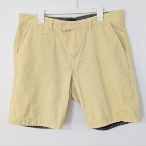 Ted Baker London Classic Flat Front Shorts Chino Pastel Yellow Khakis Size 38R